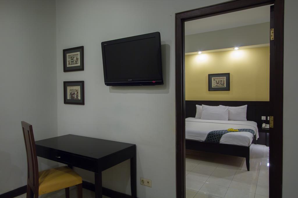 Hotel Quirin Semarang Phòng bức ảnh