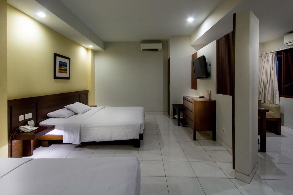 Hotel Quirin Semarang Phòng bức ảnh
