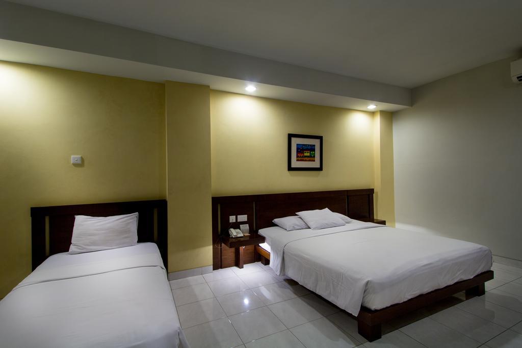 Hotel Quirin Semarang Phòng bức ảnh
